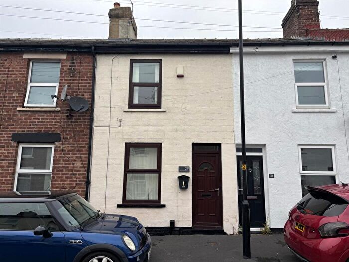 2 Bedroom Terraced House To Rent In Diamond Place, Harrogate, HG1