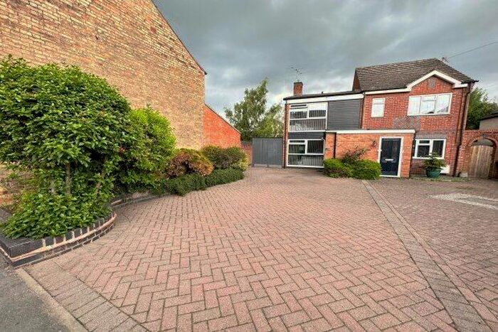 3 Bedroom Property To Rent In Loughborough Road, Loughborough, LE12