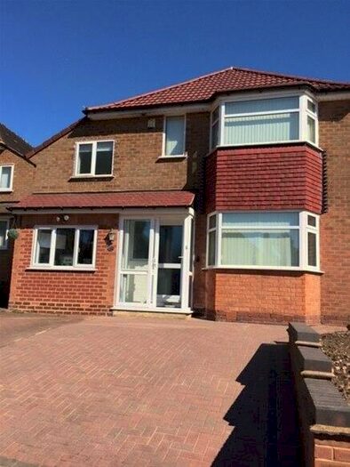 3 Bedroom Detached House To Rent In Russell Bank Road, Four Oaks, Sutton Coldfield, B74