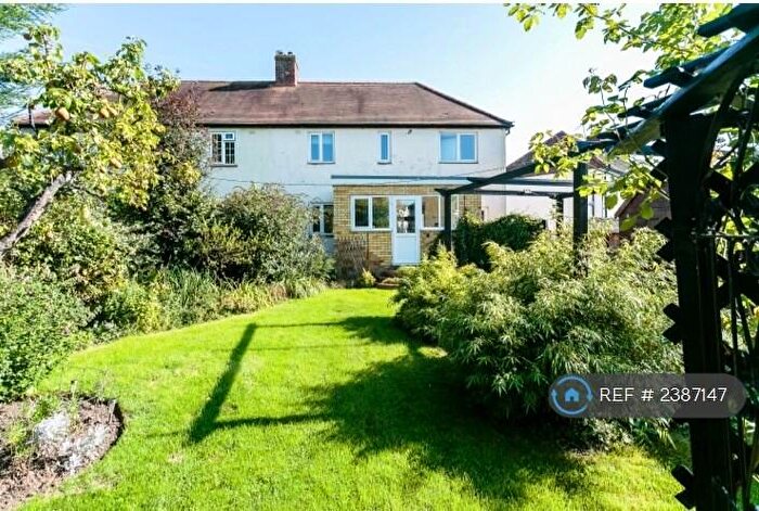 5 Bedroom Semi-Detached House To Rent In Durham Close, Guildford, GU2