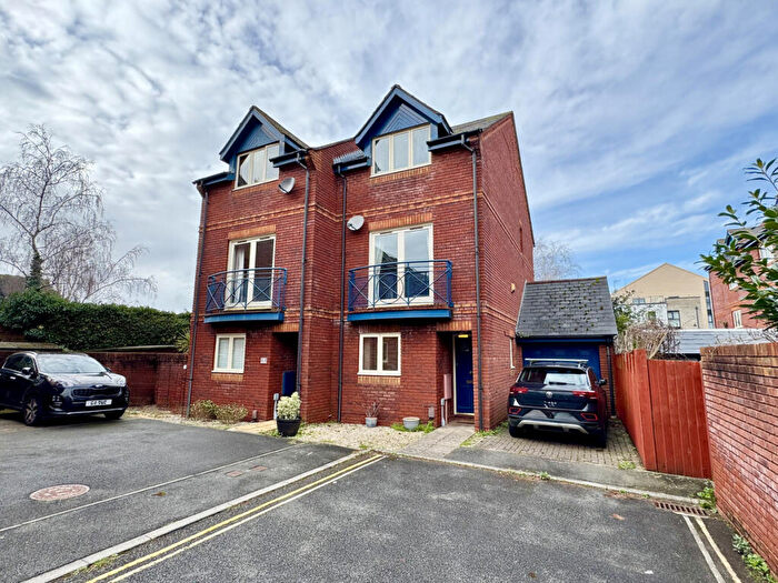 3 Bedroom Town House For Sale In Haven Road, Exeter, EX2