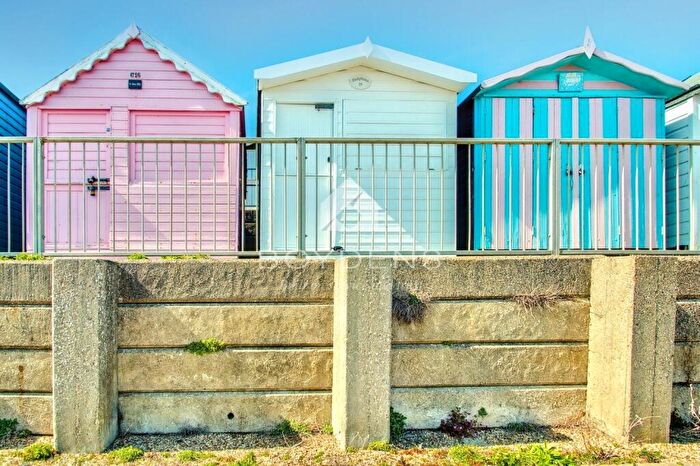 Chalet For Sale In Southcliff, Walton On The Naze, CO14