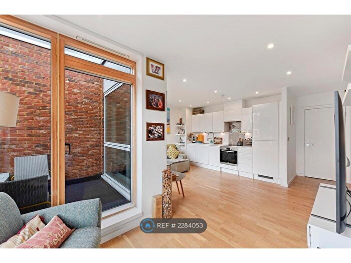 1 Bedroom Flat To Rent In High Road Leyton, London, E10