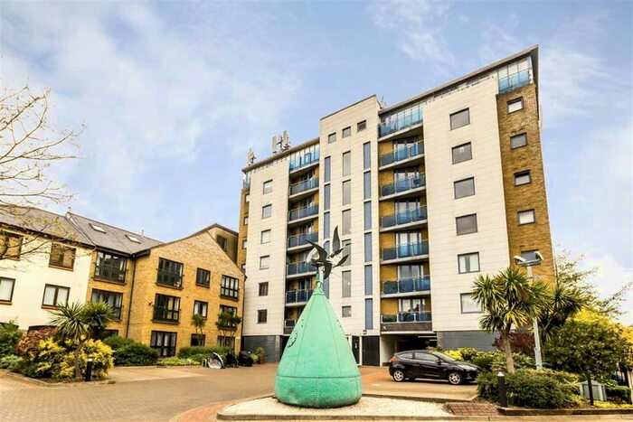 2 Bedroom Flat To Rent In Plough Way, London, SE16