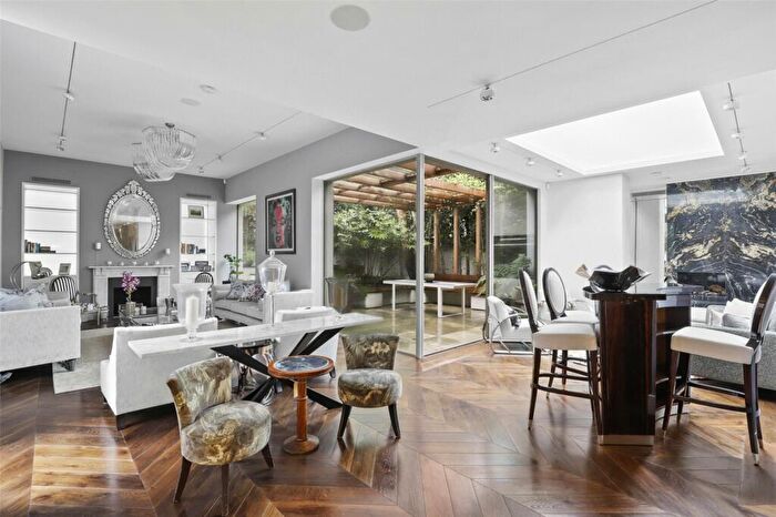 5 Bedroom Semi-Detached House To Rent In Elm Tree Road, St John's Wood Road, NW8