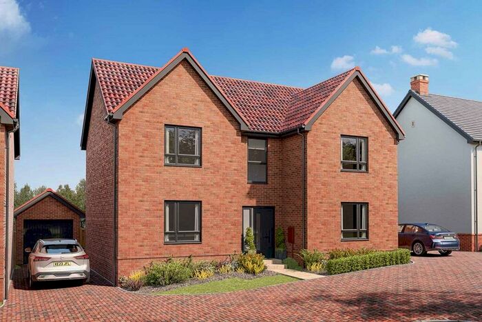 4 Bedroom Detached House For Sale In Norwich Road, Claydon, IP6