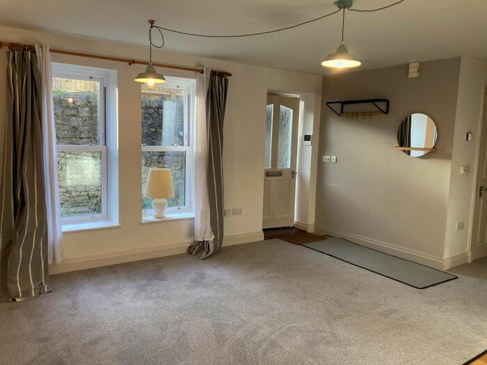 1 Bedroom Flat To Rent In Ferncliffe, North Road, Leigh Woods, BS8