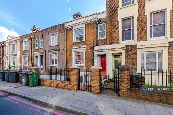 3 Bedroom Terraced House To Rent In New Cross Road, London, SE14