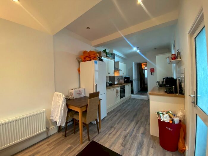 5 Bedroom Terraced House To Rent In Chatsworth Road, Bristol, (C), WR34