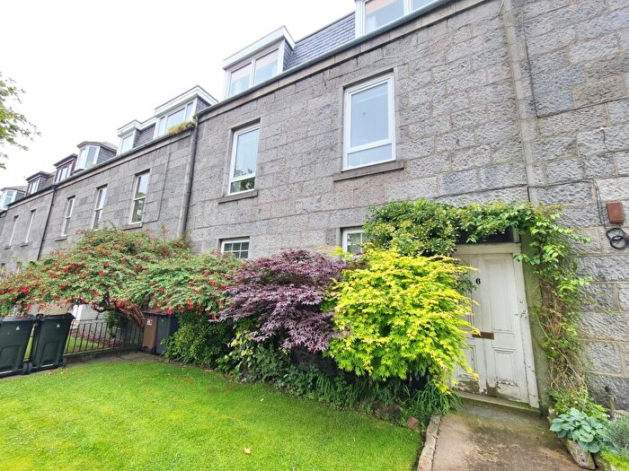 2 Bedroom Flat To Rent In Watson Street, Rosemount, Aberdeen, AB25