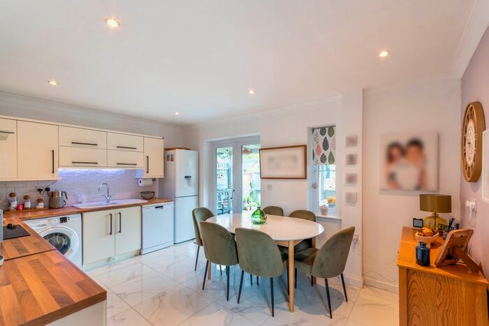 3 Bedroom Detached House For Sale In Ivy Cottage Church Street, Amcotts, Scunthorpe, DN17