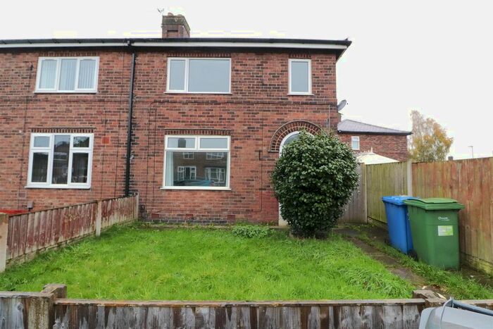 3 Bedroom Semi-Detached House To Rent In Whitley Avenue, Latchford, Warrington, WA4