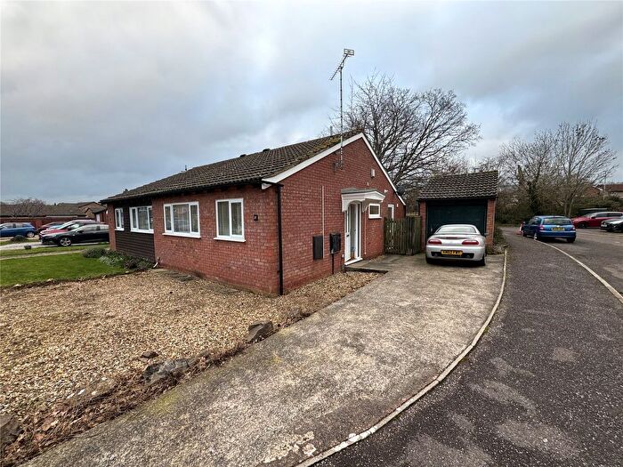 2 Bedroom Bungalow To Rent In Larkspur Close, Taunton, Somerset, TA1