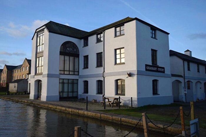 2 Bedroom Flat To Rent In Higher Wharf, Bude, Cornwall, EX23