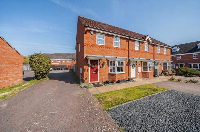 3 Bedroom End Of Terrace House For Sale In Sandleford Drive, Elstow, MK42