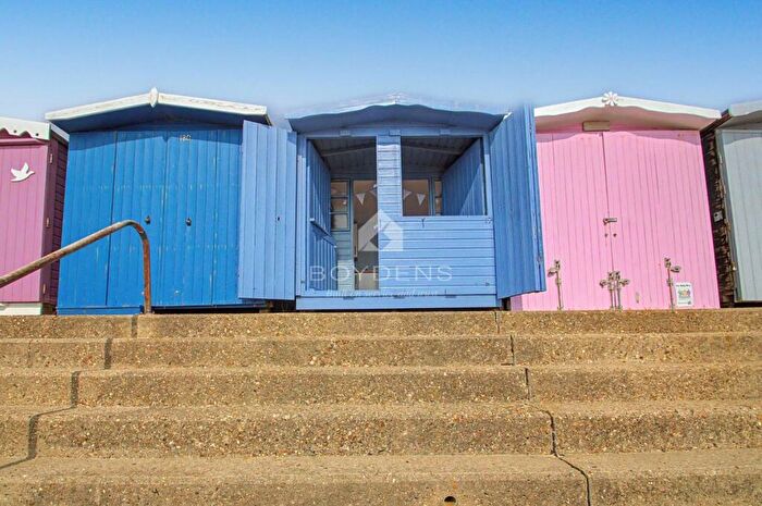 Chalet For Sale In Southcliff, Walton On The Naze, CO14