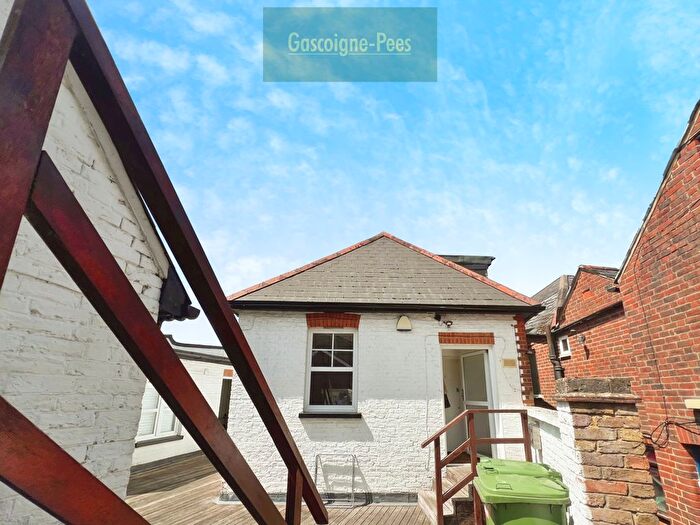 Studio To Rent In North Street, Leatherhead, KT22