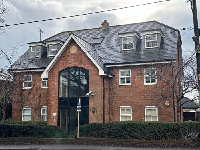 2 Bedroom Flat For Sale In Bishops Waltham, SO32