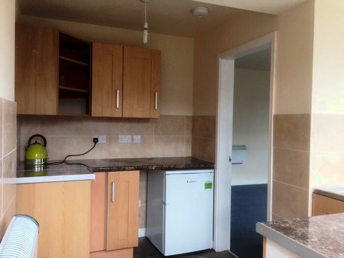 Studio To Rent In Fairview Road, Wednesfield, Wolverhampton, WV11