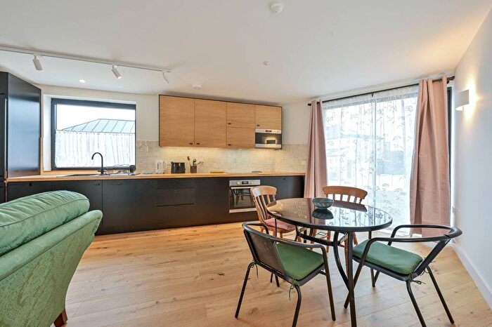 2 Bedroom Bungalow To Rent In Leafield Road, Raynes Park, SW20