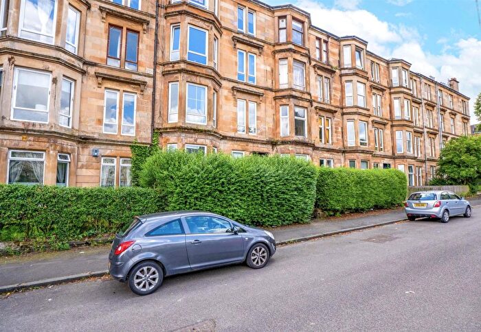 2 Bedroom Flat To Rent In Ingleby Drive, Glasgow, G31