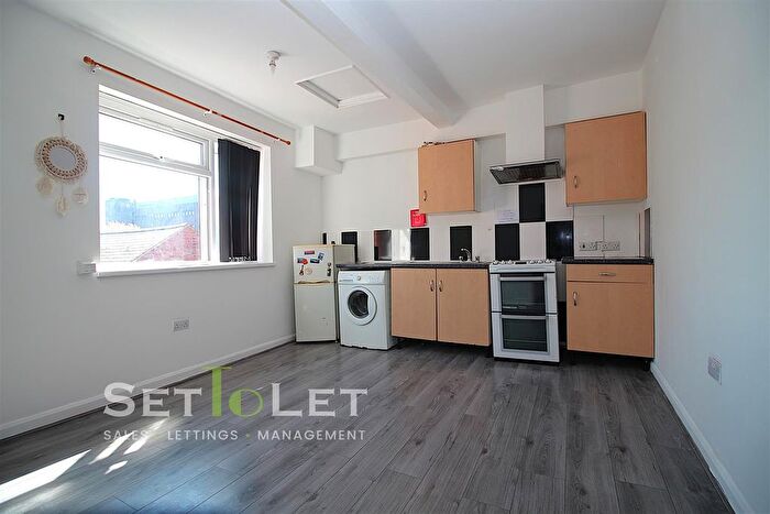 Property To Rent In Wharf Street South, Lee Circle, Leicester, LE1