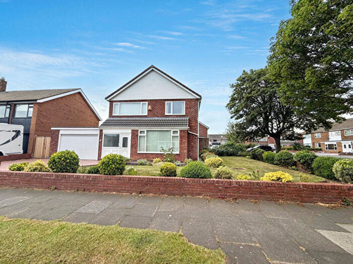 3 Bedroom Semi-Detached House For Sale In Chiltern Road, Preston Grange, North Shields, Tyne And Wear, NE29