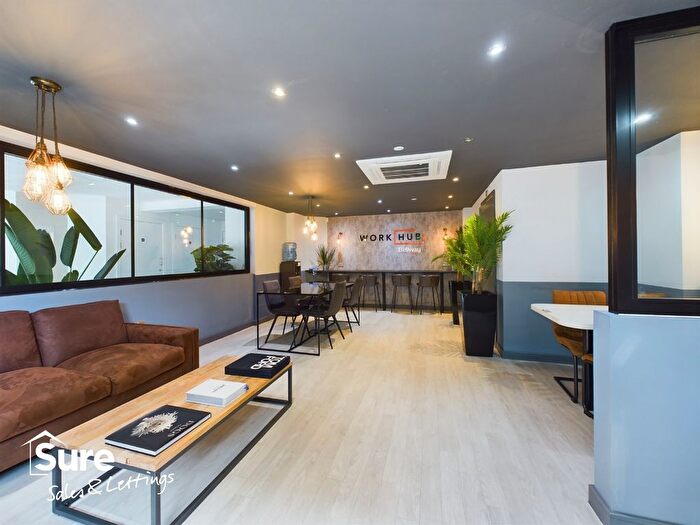 2 Bedroom Flat To Rent In The Foundry, Dacorum Way, Hemel Hempstead, Hertfordshire, HP1