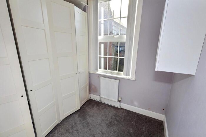1 Bedroom Flat To Rent In Cornfield Terrace, Eastbourne, BN21