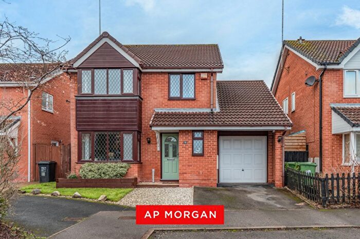 4 Bedroom Detached House For Sale In Drakes Close, Walkwood, Redditch, B97