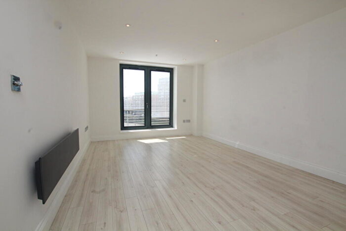 2 Bedroom Apartment To Rent In The Winerack, IP4