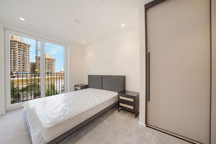 2 Bedroom Property To Rent In Hemlock Street, London, E14