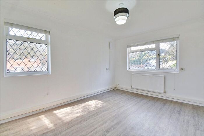 1 Bedroom Flat To Rent In Vega Road, Bushey, Hertfordshire, WD23