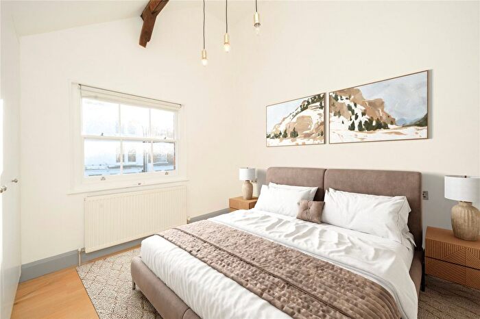 3 Bedroom Terraced House For Sale In Sulgrave Road, London, W6