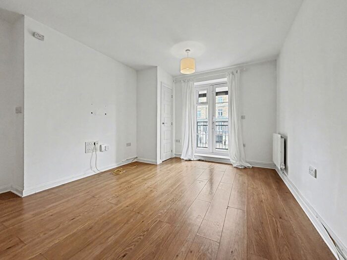 2 Bedroom Flat To Rent In Jefferson Place, Bromley, BR2