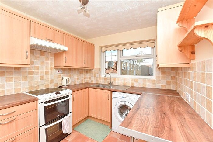 1 Bedroom Flat For Sale In Glebe Lane, Sittingbourne, Kent, ME10