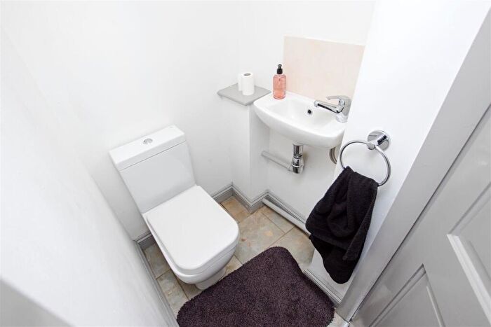 6 Bedroom House To Rent In Dawlish Road, Birmingham, B29