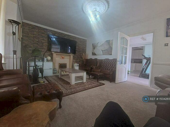 4 Bedroom Detached House To Rent In Wesley Drive, Morecambe, LA3