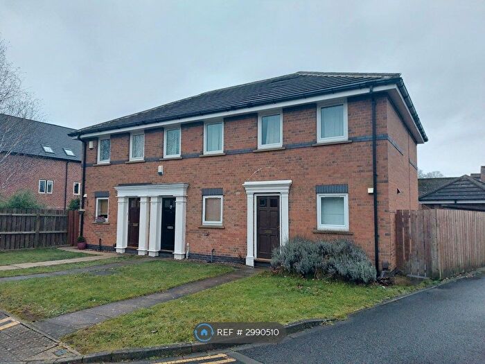2 Bedroom Terraced House To Rent In Nicholas Gardens, York, YO10