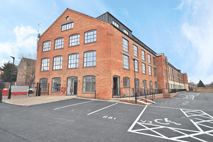 1 Bedroom Apartment For Sale In Countess Road, Northampton, NN5