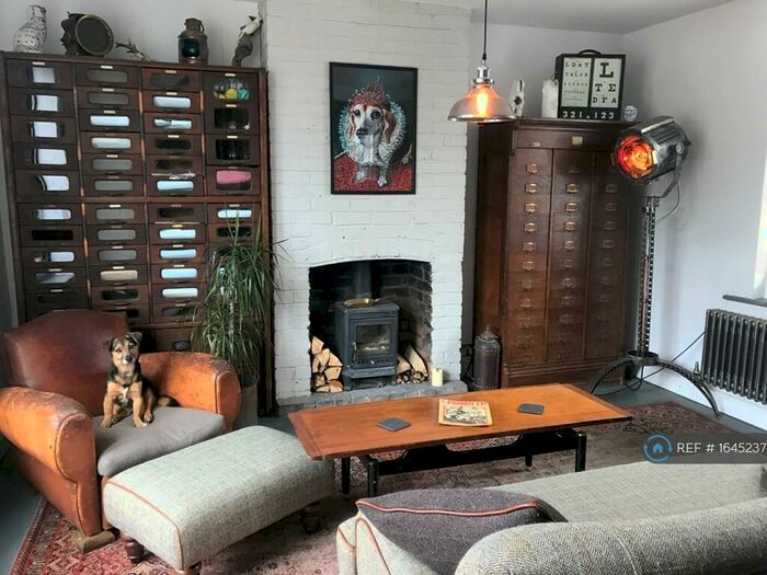 2 Bedroom Semi-Detached House To Rent In Cathedral View, Winchester, SO23