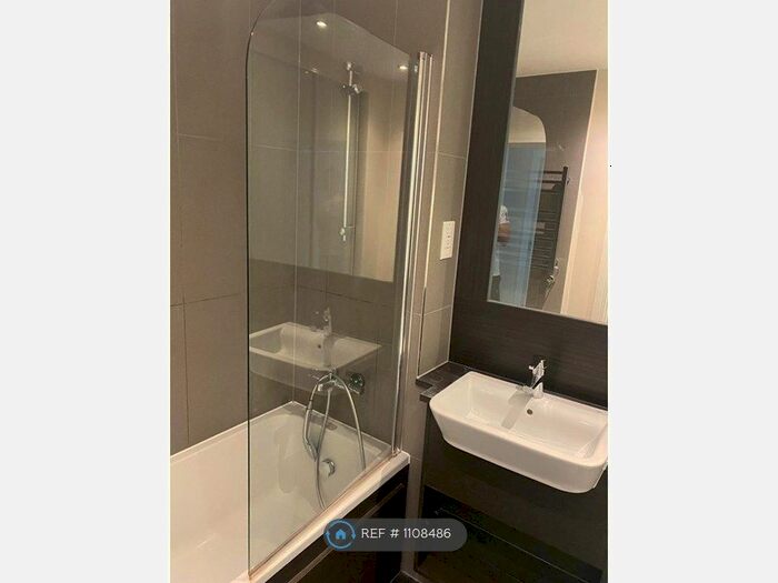 1 Bedroom Flat To Rent In Peninsula Quay, Gillingham, ME7