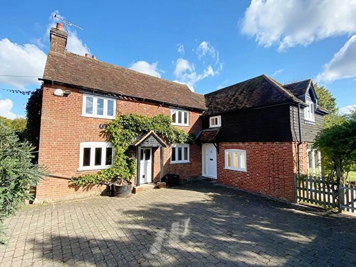 3 Bedroom Semi Detached House For Sale In Harvest Hill, Wooburn Common, HP10