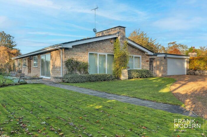 4 Bedroom Detached Bungalow For Sale In Nene Way, Sutton, PE5