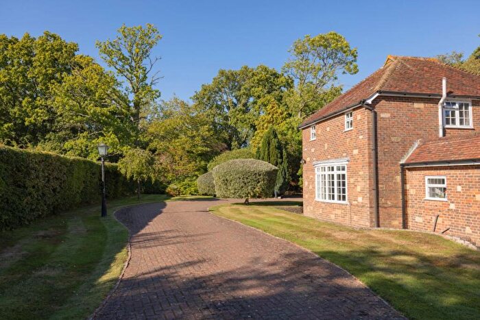 3 Bedroom Detached House For Sale In Thatch House, Knowle Lane, Halland, BN8