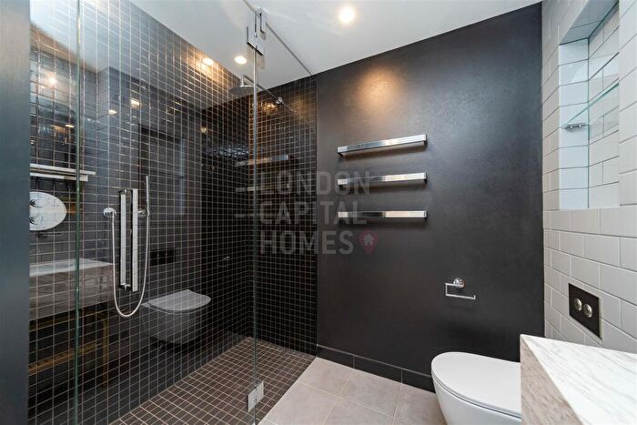2 Bedroom Apartment To Rent In One Crown Place, Sun Street, London, EC2A