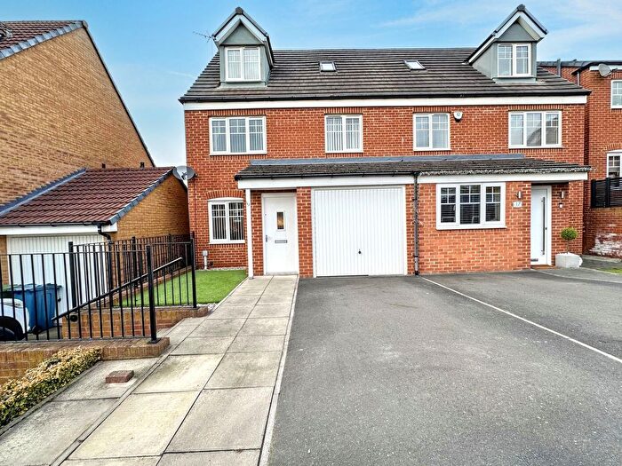4 Bedroom Semi Detached House For Sale In Robsons Way, Birtley, Chester Le Street, DH3