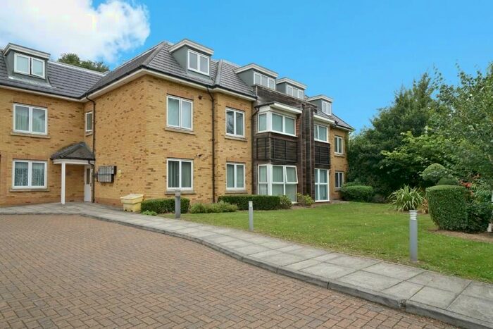 1 Bedroom Flat To Rent In Hercies Road, Uxbridge UB10