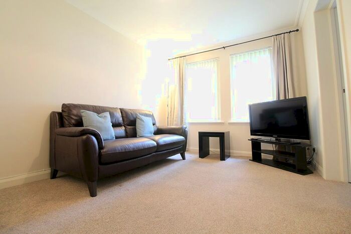 2 Bedroom Flat To Rent In Headland Court, Ground Floor, AB10
