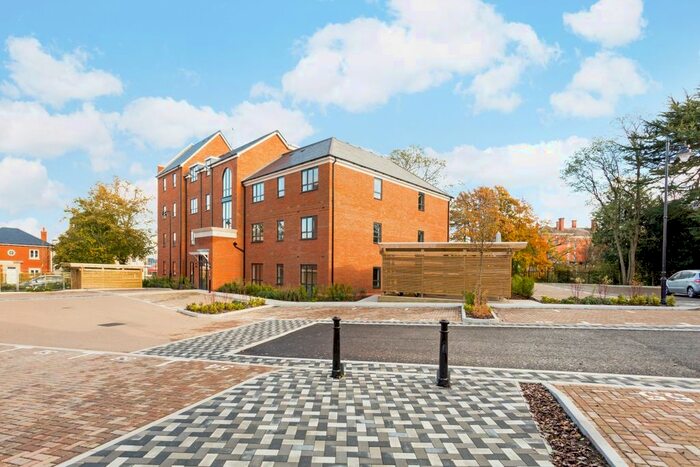 1 Bedroom Flat To Rent In Darbyshire Road, Aldershot GU11